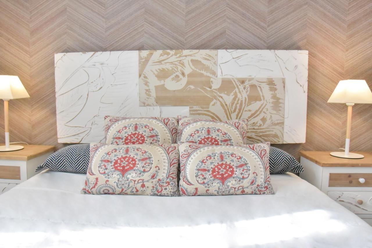New! Retro Apartment In Central Neighbourhood Севилья Экстерьер фото